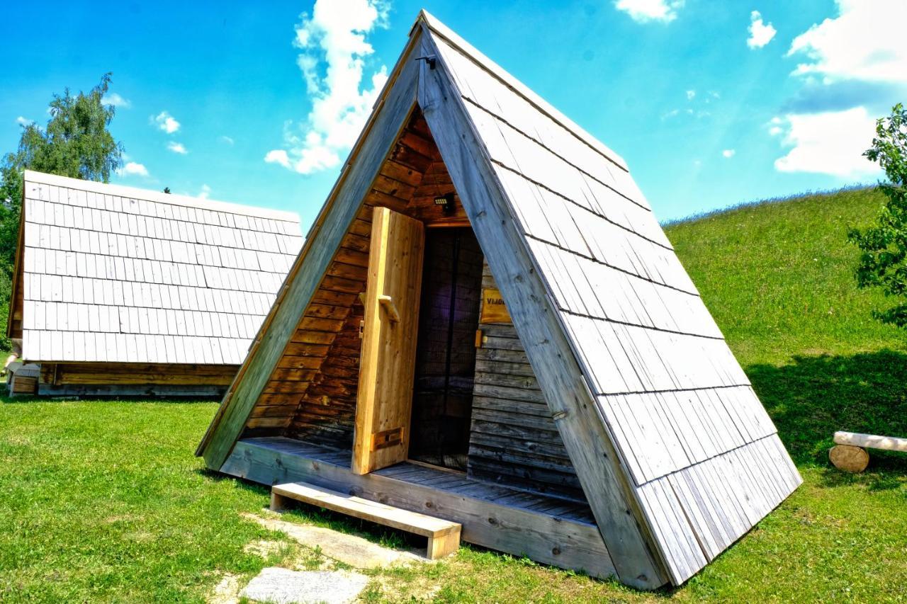 Hotel Glamping Brodej à Vitanje Extérieur photo