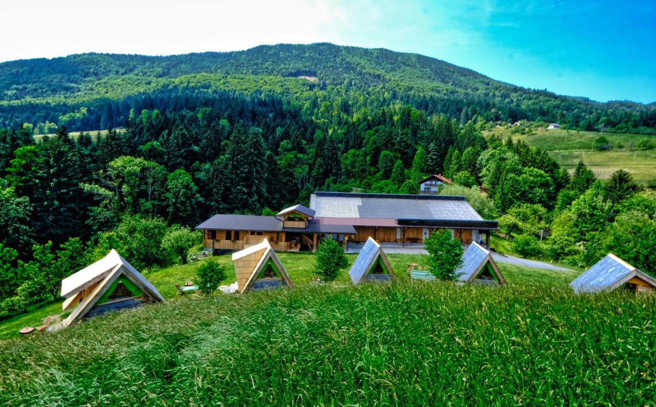 Hotel Glamping Brodej à Vitanje Extérieur photo