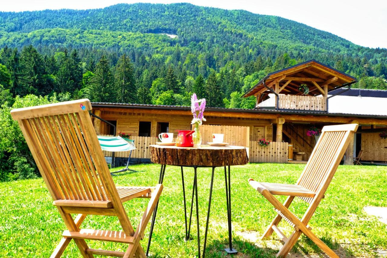 Hotel Glamping Brodej à Vitanje Extérieur photo