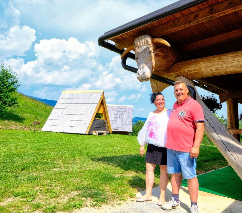 Hotel Glamping Brodej à Vitanje Extérieur photo