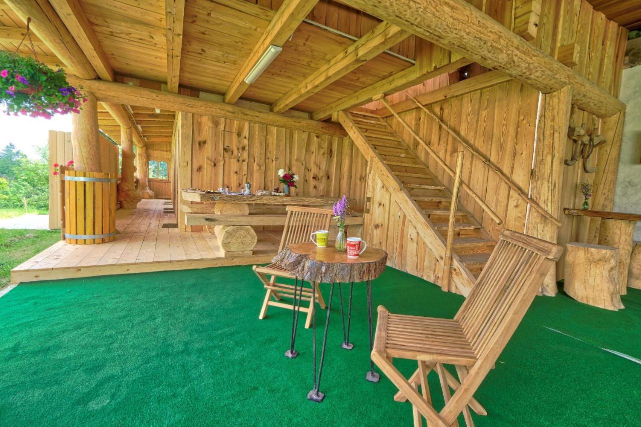Hotel Glamping Brodej à Vitanje Extérieur photo