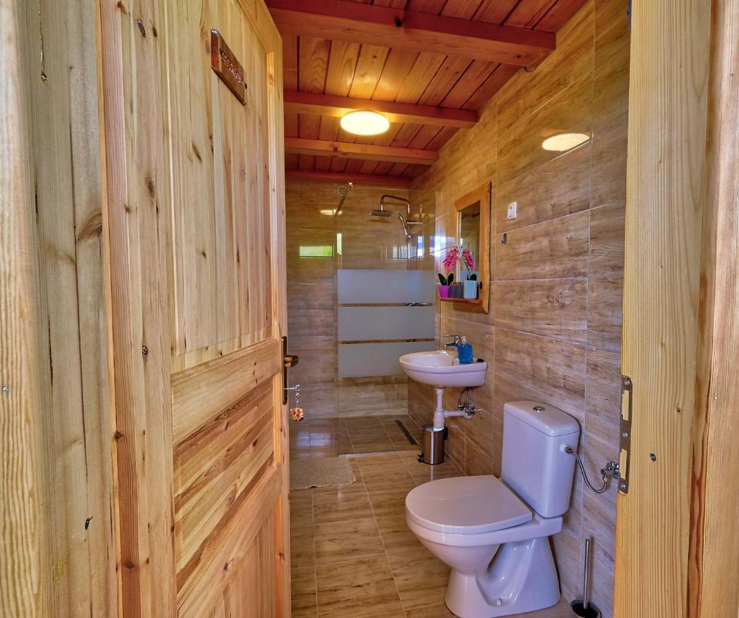 Hotel Glamping Brodej à Vitanje Extérieur photo