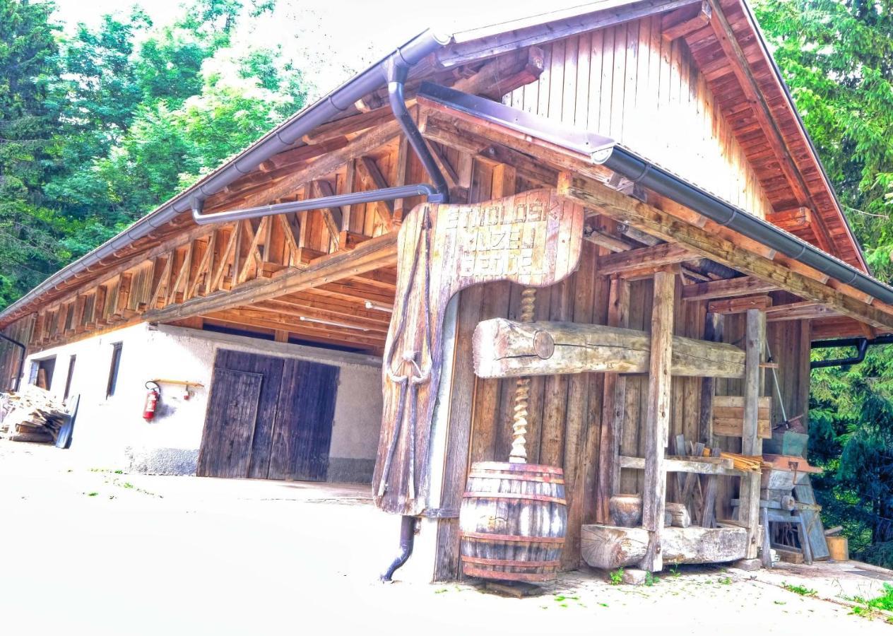 Hotel Glamping Brodej à Vitanje Extérieur photo